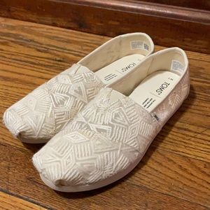 TOMS Alpargata Slip On - Like New!